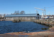 Sirpalesareen venevaja, rakennettu 1917. 
The boathall on Sirpalesaari, built in 1917.